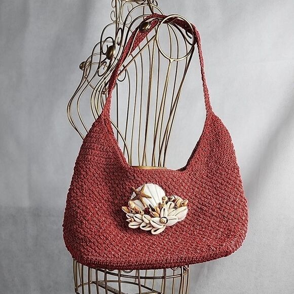 🧜🏼‍♀️Coastal Seashell Cluster Sak inspired Shoulder Bag - Picture 1 of 15